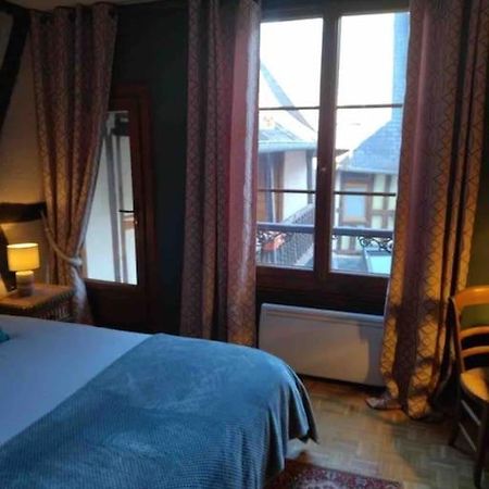 Appartement Centre Historique Quartier Cathedrale บัวร์ ภายนอก รูปภาพ