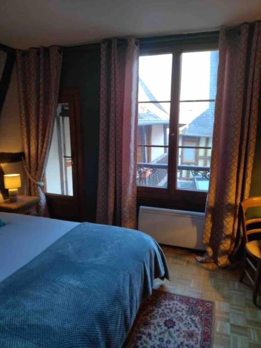 Appartement Centre Historique Quartier Cathedrale บัวร์ ภายนอก รูปภาพ
